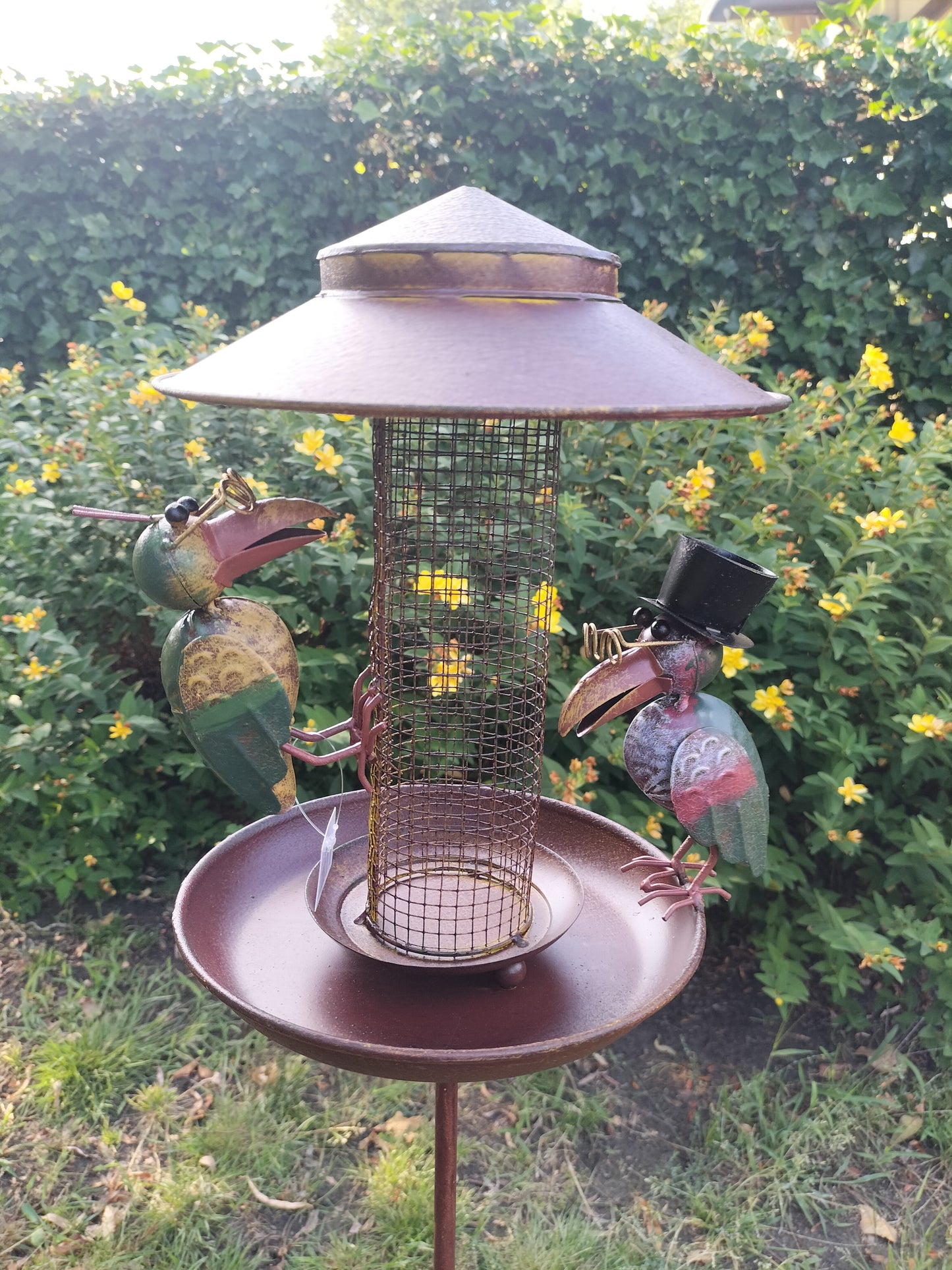 Stoere tuinsteker/ vogelvoederplaats